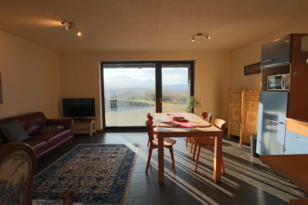 Hunsrueck Valley View Apartment With Cedar Sauna Bruschied Exteriér fotografie