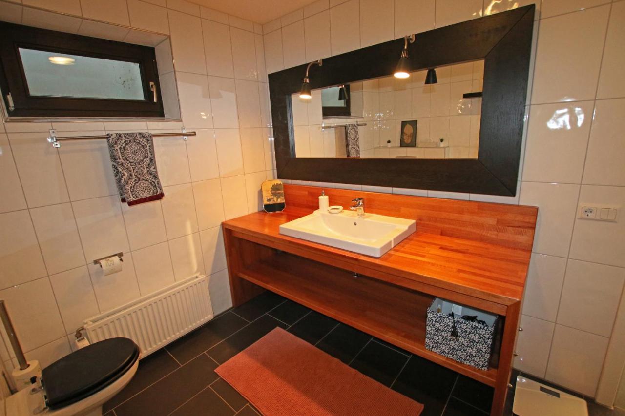 Hunsrueck Valley View Apartment With Cedar Sauna Bruschied Exteriér fotografie
