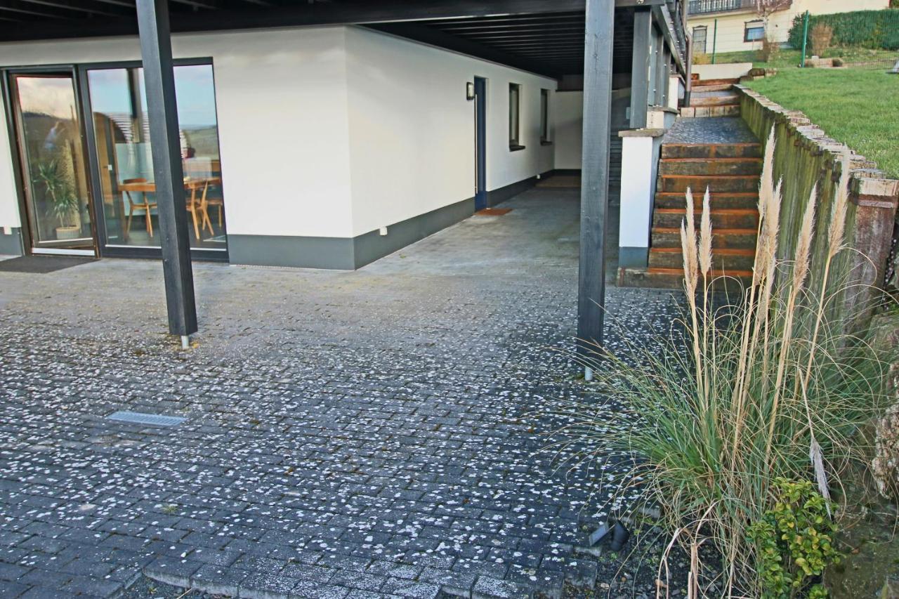 Hunsrueck Valley View Apartment With Cedar Sauna Bruschied Exteriér fotografie